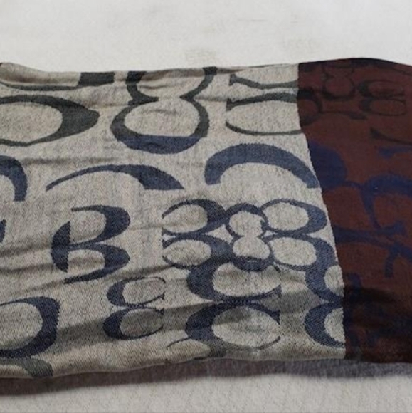 ⭐️RARE Coach Multicolor Scarf - Picture 6 of 6